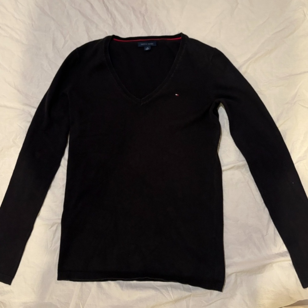 Tommy Hilfiger womens V-neck sweater XS black